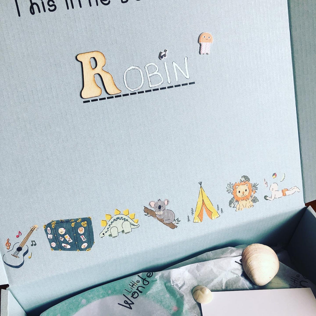 Eco Friendly and Customisable Gifting Boxes. Personalisation can be done straight away with little stickers on the box and the name of the lucky receiver.